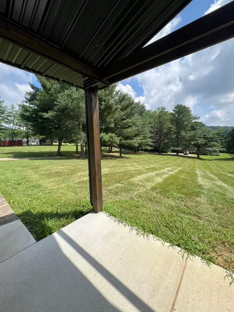 Exterior - 43219 Smith Goeglein Dr, Pomeroy, OH 45769 photo 6 of 11