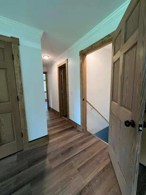 Entry Way - 43219 Smith Goeglein Dr, Pomeroy, OH 45769 photo 2 of 4