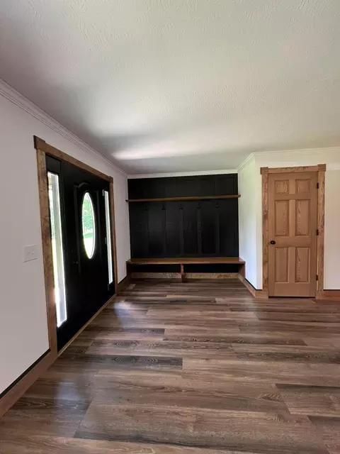 Entry Way - 43219 Smith Goeglein Dr, Pomeroy, OH 45769 photo 1 of 4