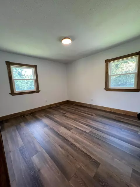 Bedroom - 43219 Smith Goeglein Dr, Pomeroy, OH 45769 photo 4 of 5