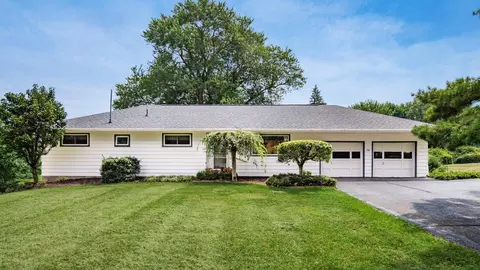 700 Downard Rd, Zanesville, OH 43701