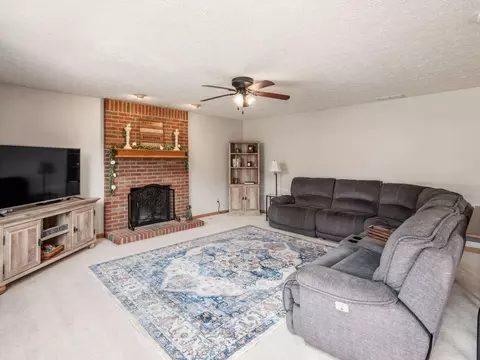 21 Lantern Chase Dr, Delaware, OH 43015 photo 17