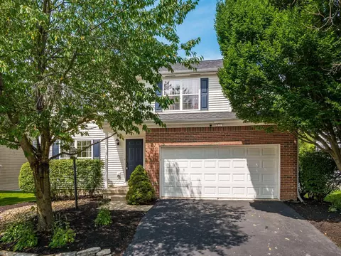 21 Lantern Chase Dr, Delaware, OH 43015 photo 2