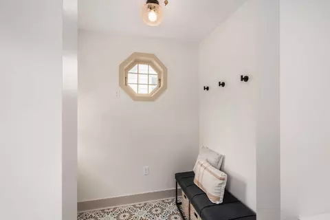 74 E Longview Ave, Columbus, OH 43202 photo 7
