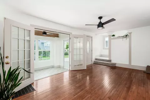 74 E Longview Ave, Columbus, OH 43202 photo 9