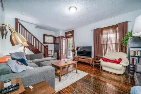 Living - 131 Eldon Ave, Columbus, OH 43204 photo 1 of 2