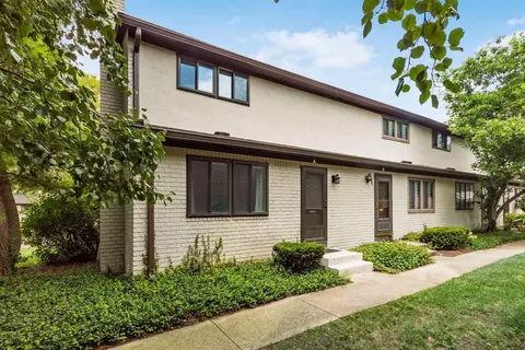 4820 Pennfair St #A, Columbus, OH 43214
