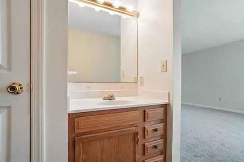 Bath - 1355 Perry Rd, Cable, OH 43009 photo 2 of 5