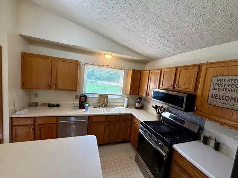1277 Eagle View Dr, Columbus, OH 43228 photo 6