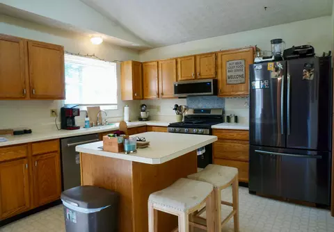 1277 Eagle View Dr, Columbus, OH 43228 photo 8