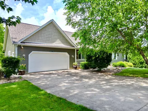 1378 Donovan Way, Zanesville, OH 43701