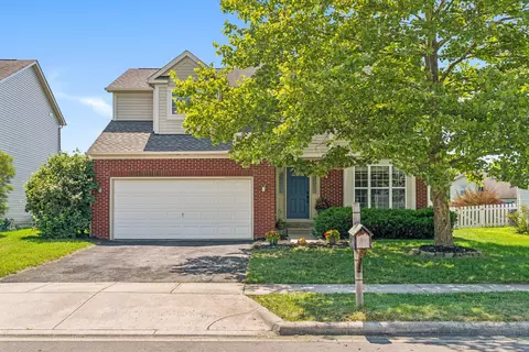 1607 Morrison Farms Dr, Blacklick, OH 43004