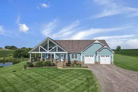 8324 16th Rd SW, Amanda, OH 43102