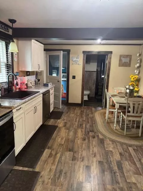 238 E High St, Amanda, OH 43102 photo 7