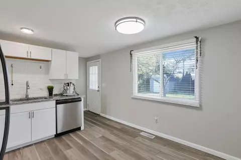 2152 Brookfield Rd, Columbus, OH 43229 photo 13