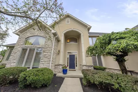 1596 Fox Chase Dr, Blacklick, OH 43004