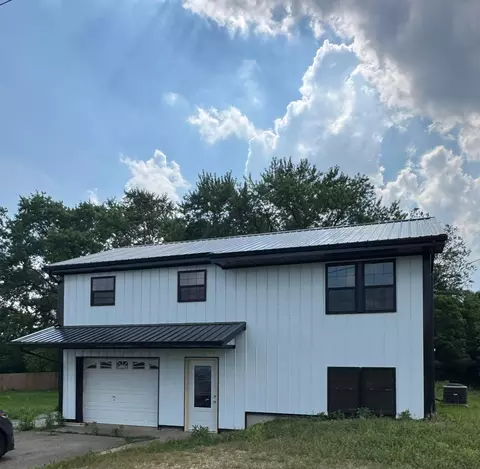 26563 Tarlton Adelphi Rd, Laurelville, OH 43135