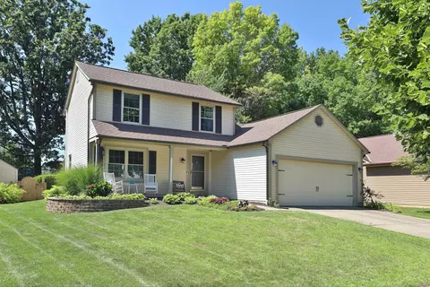 7917 Schoolside Dr, Westerville, OH 43081