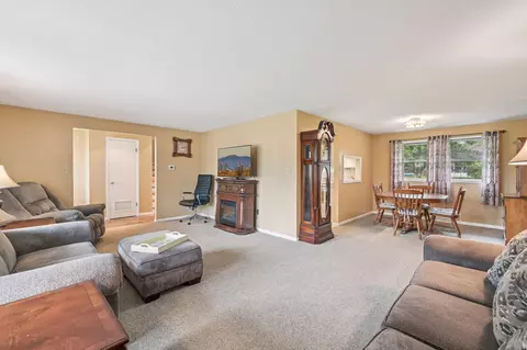 3152 Sherwood Park Dr, Springfield, OH 45505 photo 5