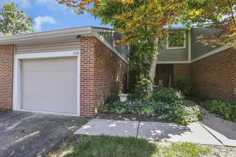 159 Corbins Mill Dr, Dublin, OH 43017