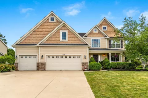 1305 Fox Run Dr, Marysville, OH 43040