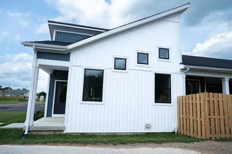 2485 Mallard Point Ln, Millersport, OH 43046