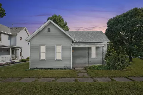 40 W Pickaway St, Kingston, OH 45644