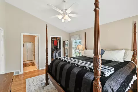 Bedroom - 16 Eagle Dr, Mount Vernon, OH 43050 photo 2 of 3