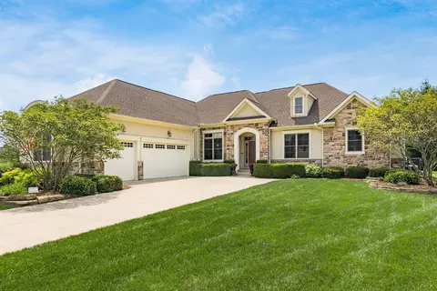 8740 Shaffer Dr, Powell, OH 43065