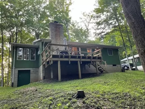 24975 Coshocton Rd, Howard, OH 43028 photo 3