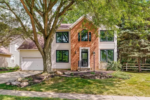 3588 Rivervail Dr, Columbus, OH 43221