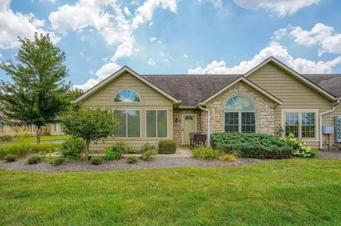 1861 Pacer Ct, Circleville, OH 43113