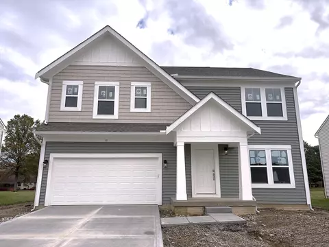 93 Princess St, Pataskala, OH 43062