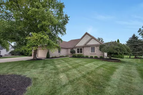 144 Yonts Ct, Etna, OH 43068