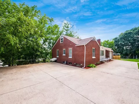 Exterior - 434 E Fair Ave, Lancaster, OH 43130 photo 3 of 5