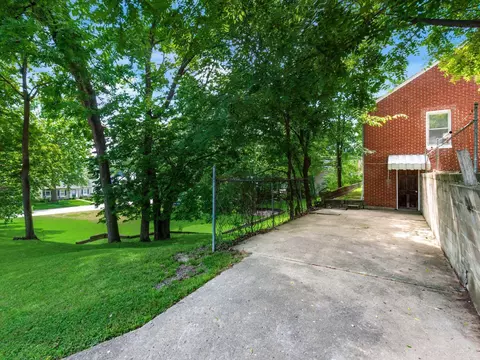 Exterior - 434 E Fair Ave, Lancaster, OH 43130 photo 4 of 5