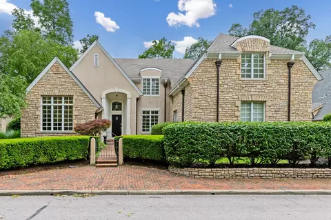 7833 Calverton Sq, New Albany, OH 43054