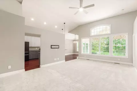 7841 Breen Cir, Dublin, OH 43016 photo 3
