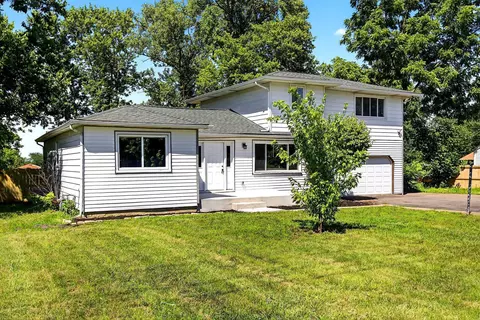 2364 Nedra St, Grove City, OH 43123