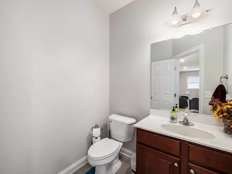 Bath - 8041 Summerhouse Dr E, Dublin, OH 43016 photo 10 of 10