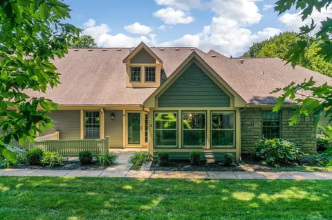 52 Stone House Ct, Newark, OH 43055