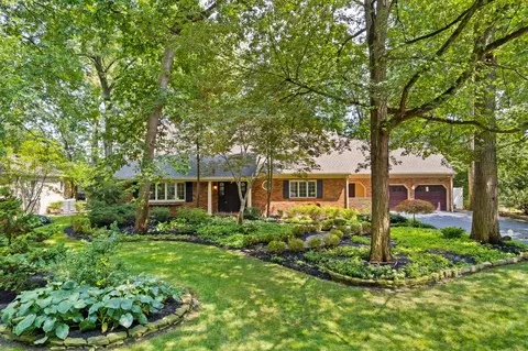 2131 Sheringham Rd, Columbus, OH 43220