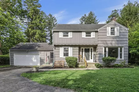813 Mount Vernon Rd, Newark, OH 43055