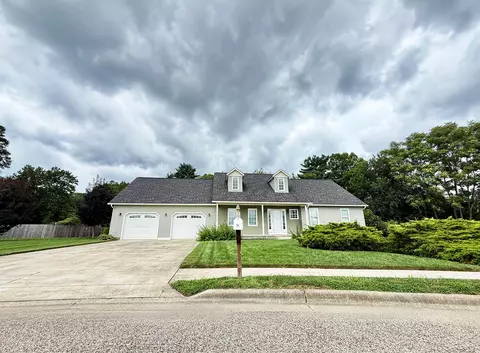 741 Huntley Ave, Logan, OH 43138