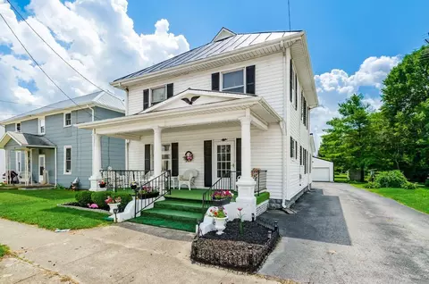 35 W Front St, New Holland, OH 43145