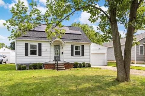 1520 Graf St, Lancaster, OH 43130