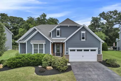 2442 Edgehill Dr, Powell, OH 43065