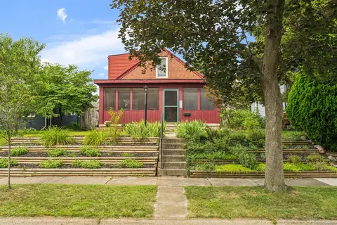 859 Gladden Rd, Columbus, OH 43212