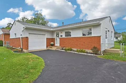 716 Crescent Dr, West Jefferson, OH 43162