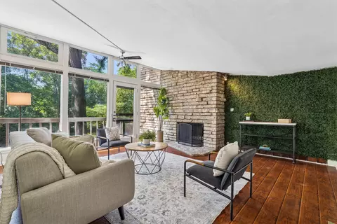 2109 W 5 Ave #A, Marble Cliff, OH 43212